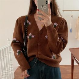 Vintage Women Chic Knitted Casual Floral Embroidery Autumn Cardigans Leisure Feminine Tops Soft Sweet Sweaters Pull 210514