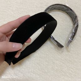 Fashion classic black velvet headbands hair band C hairpin for ladies collection head accessories Items vip gift