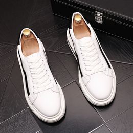 Spring Autumn White Party Wedding Shoes Designer Casual Driving Moccasins Loafers Fashion Street Cool Flat Sneakers Footwear Zapatos X40