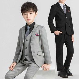 2020 Classic Grey Stripes Boy Suit 3 Pieces Slim Fit Child Prom Wedding Suits Blazer Kid Tuxedo for Wedding (Jacket+Pants+Vest) X0909