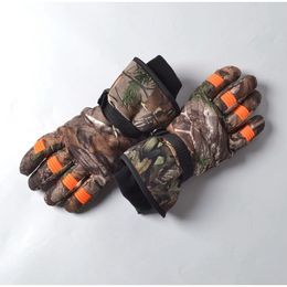 New Winter Men Hunting Camouflage Gloves thickened Thermal Windproof Waterproof Outdoor Warm Sports Gloves Average Size Q0114