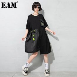 [EAM] Women Big Size Irregular Spliced Pocket Chain Dress Round Neck Half Sleeve Loose Fashion Spring Summer 1DD8095 210512