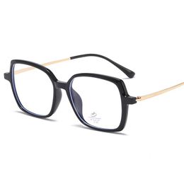 Fashion Sunglasses Frames Square Glasses Frame 8199 Woman Men Retro Myopia Optical Metal Anti Blue Ray Lenses Eyeglasses Oculos