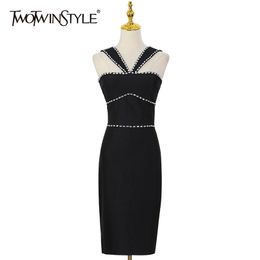 Black Patchwork Diamonds Dress For Women V Neck Sleeveless High Waist Solid Knee Length Dresses Female Summer Style 210520