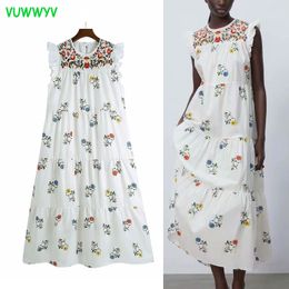 White Vintage Embroidery Floral Midi Dress Women Summer Smock Ruffle Woman Chic Sleeveless Casual Pleated Vestidos 210430