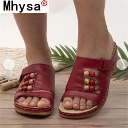 Summer Women Outdoor Open Toe Sandals Vintage Anti-slip Breathable Wedges Slipper Fashion String Bead Shoes