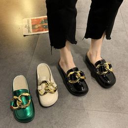 Slippers 2021 Fashion Gold Chain Women Closed Toe Slip On Mules Shoes Round Low Heels Casual Slides Flip Flop Flax