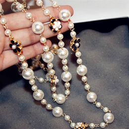 Diseñador Mujeres Doble Layerd Suéter Cadena larga Pearl Collar Joyería Colgante para Mujeres Partido