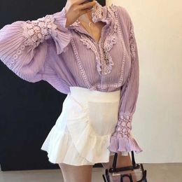Korea Summer Sweet Embroidered Lace Patchwork Falre Sleeve V Neck Shirt Women Blouse 210615