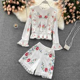 Spring Summer Women Fashion Round Neck Long Flared Sleeve Shirts + Print High-waisted Wide-leg Shorts Two-piece Sets S808 210527