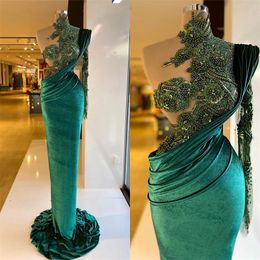Emerald Green Mermaid Prom Dresses Off The Shoulder Lace Appliques Evening Dress Custom Made Beaded High Neck Floor Length Party Gown