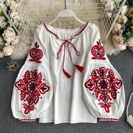 Women's Retro Blouse National Style Embroidered Lace-Up Tassel V-Neck Lantern Sleeve Tops Loose All-Match Female Blusa GK536 210317