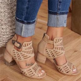 Frauen High Heels Strasssteine ​​Kristalle Sandale Peep-Toe Lederschuhe Mode Aushöhlen Sandalen Sommer Chunky Schuh mit Reißverschluss Größe 35-43 19