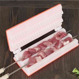 1 pcs BBQ Tools Meat Grill Skewer Barbecue Needle Box Safety Vegetable String Shish Beef Mutton Kebab Skewers maker 210423