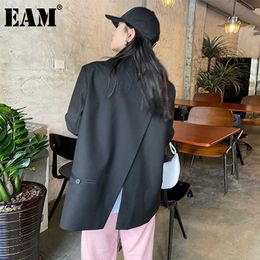 [EAM] Women Black Back Slit Big Size Blazer Lapel Long Sleeve Loose Fit Jacket Fashion Spring Autumn 1DE1412 211019