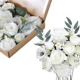 2022 centerpieces de flores brancas para casamentos Flores artificiais com caixa branca rosa vermelho rosa rosa flores para buquês de casamento diy centro peças de centro arranjos decoração rrd12873