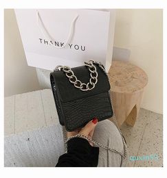 Evening Bags Net Celebrity Retro Ladies Mini Bag 2021 Trendy Fashion Chain Portable Messenger Wild One-shoulder Small Square