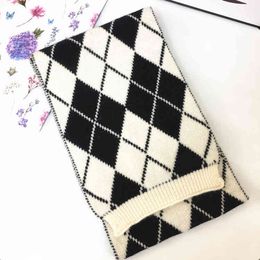 Hat Scarf Glove Setjapanese and Korean Grocery Autumn Winter Imitation Cashmere Black White Checkerboard Lattice Knitted Wool Geometric Colour