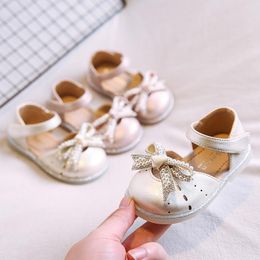Summer Little Girls Sandals Cute Butterfly-knot Princess Shoes Infant Single Leather Beige Pink Color First Walkers