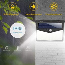 208 LED Outdoor Human Motion Sensing Lamp 1400lm 3Modes Solar-powered Wall Light - Cool White 1pc