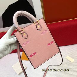 Deri Çanta Crossbody Çanta Lüks Tasarımcı Omuz Çantası Mektubu Dekorasyon Moda Klasik Stil Kadın DesignerBag