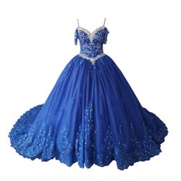 2022 Luxurious Crystal Quinceanera Dress Straps Beaded Spaghetti Ball Gown Lace Applique Party Formal Sweet 16 Dresses Tulle