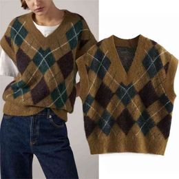Vintage Argyle Knitted Sweater Vest Women Fashion England Style V Neck Sleeveless Ribbed Trim Loose Casual Pullover 210519