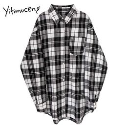 Yitimuceng Plaid Office Lady Blouses Loose Plus Size Clothing for Women Button Up Shirts Turn-Down Collar Spring Pocket Tops 210601