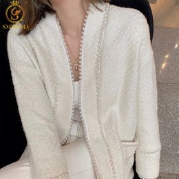 White Tweed Women Beads Jacket Autumn / Winter Woollen Coat Ladies Loose Wool Classic Chaquetas De Mujer 210520
