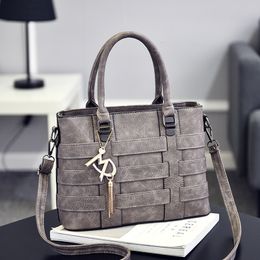 HBP Non-Brand handbag trend one shoulder style messenger wear resistant temperament women's bag sport.0018 F9KJ