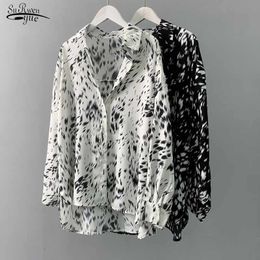 Women Turn-down Collar Korean Fashion Clothing Autumn Long Sleeve Print Blouse Pullovers Vintage Shirts Blusas Mujer 11288 210508
