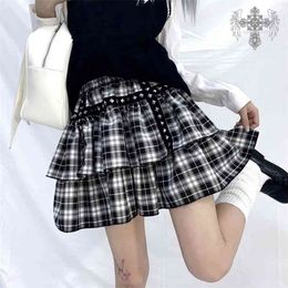 Gothic black and white plaid rivet punk double layer high waist cake skirt short all-match half-length 210621