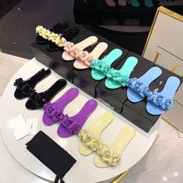 Quality brand 2021 summer fashion flower jelly slippers luxury bathroom beach ladys Guide gift box 34-41