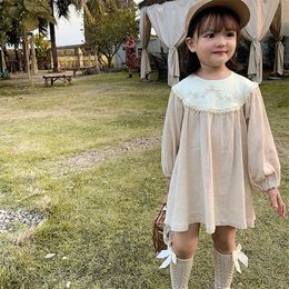 2020 0-10Y Vintage Toddler Baby Girls Dress Fall New Flower Embroidery Long Sleeve Bib Collar Ruffle Loose Dresss Outfits Q0716