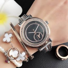 Fashion Brand Watches women Girl Big letters style Metal steel band Quartz Wrist Watch M88