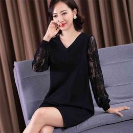 Autumn Winter Black Dress Women Elegant V Neck Lace Long Sleeve Splicing Loose es Female Straight Midi Plus Size 210522