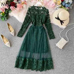 Neploe Mesh Patchwork Slim Waist Sexy Hollow Out Lace Dress O-neck Elegant Femme Vestidos Solid Colour Fashion New Dresses Women 210422