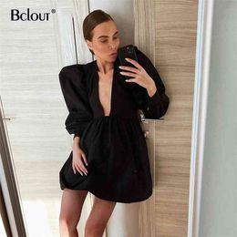 Bclout Casual Mini Fit and Flare Dress Women Puff Sleeve V Neck Black Party Dresses White Buttons Long Sleeve Autumn Vestido 210325