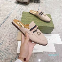 designer womens sandals Fashion Leather Classic slippers metal Baotou letter shoemaker flat Sandals tassel beach