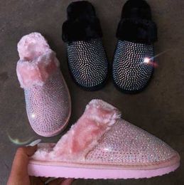 Faux Fur Warm House Slippers Women 2020 New Fashion Women's Slippers Winter New Hedging Rhinestone Flat Home Slippers Plus Size P0828