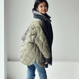MICOCO Y1300C Literature and art simple personality pressure grid handsome BF wind loose large pocket mid-lengh Down jacket 211216