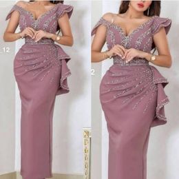2021 Sexy Dusty Pink Sexy Arabic Dubai Evening Dresses Wear Off Shoulder Crystal Beads Cap Sleeves Plus Size Party Prom Gowns Sheath Ruffles Plus Size