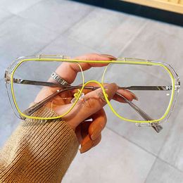 One Piece Yellow Purple Clear Glasses Frame For Women New Fashion Vintage Alloy Sunglasses Female Luxury Brand Square Eyewear