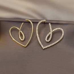 Simple Asymmetrical Peach Heart Earrings for Women Metal Wire Handmade Trend Crystal Earrings Party Fashion Jewellery