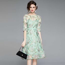 Summer Runway Women's Lace Vintage Gauze Half Sleeve Dress Voile Splice Floral Female Mesh Hook Slim Vestido 210529