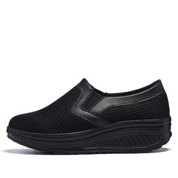 2021 Men Women Sports Running Shoes Top Quality Breathable Mesh Triple Black Navy Blue Pink Outdoor Increase Runners Sneakers Size 35-42 WY34-1608