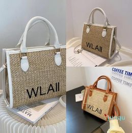 Cheap new fashion woven women's bag beach grass sling Shoulder Messenger Bag Handbags