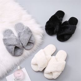 Warm Faux Fur Crossed Indoor Slippers Women House Floor Slides Open Toe Plus Size Ladies Flat Shoes Female Furry Slipper SH442 Y1120