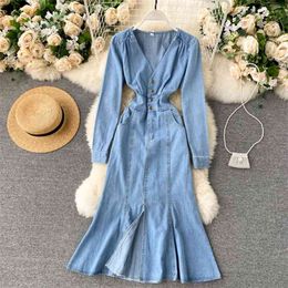 Fall Women Retro Midi Denim Dress V Neck Button Sexy Split Slim Korean Elegant Streetwear Long Sleeve Robe Vestidos 210514