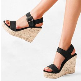 Women's Platform Fish Mouth Shoes Buckle Sandals Comfortable Sandals Ladies Casual Shoes Suede Fashion Breathable Wedge Sandals Y0714